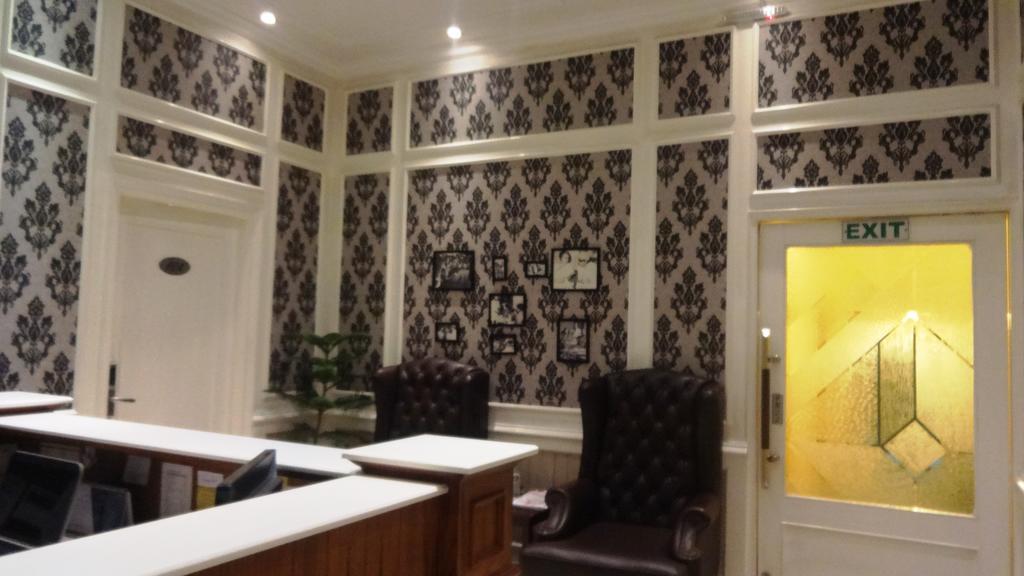 Hotel Bright Yeni Delhi Dış mekan fotoğraf
