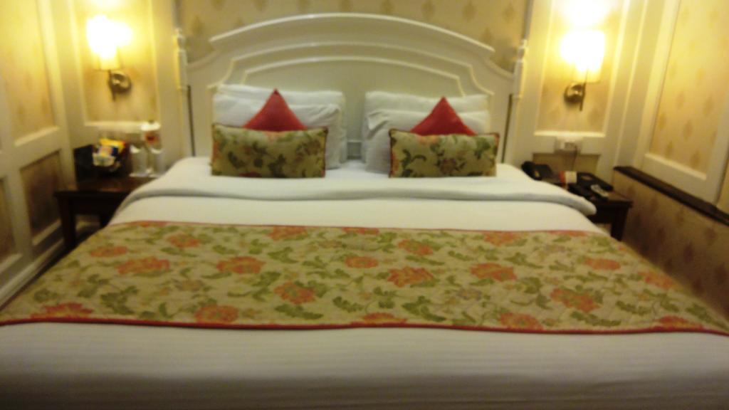 Hotel Bright Yeni Delhi Dış mekan fotoğraf