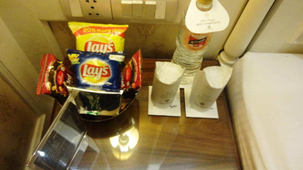 Hotel Bright Yeni Delhi Dış mekan fotoğraf