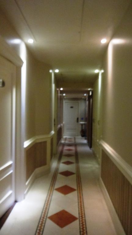 Hotel Bright Yeni Delhi Dış mekan fotoğraf