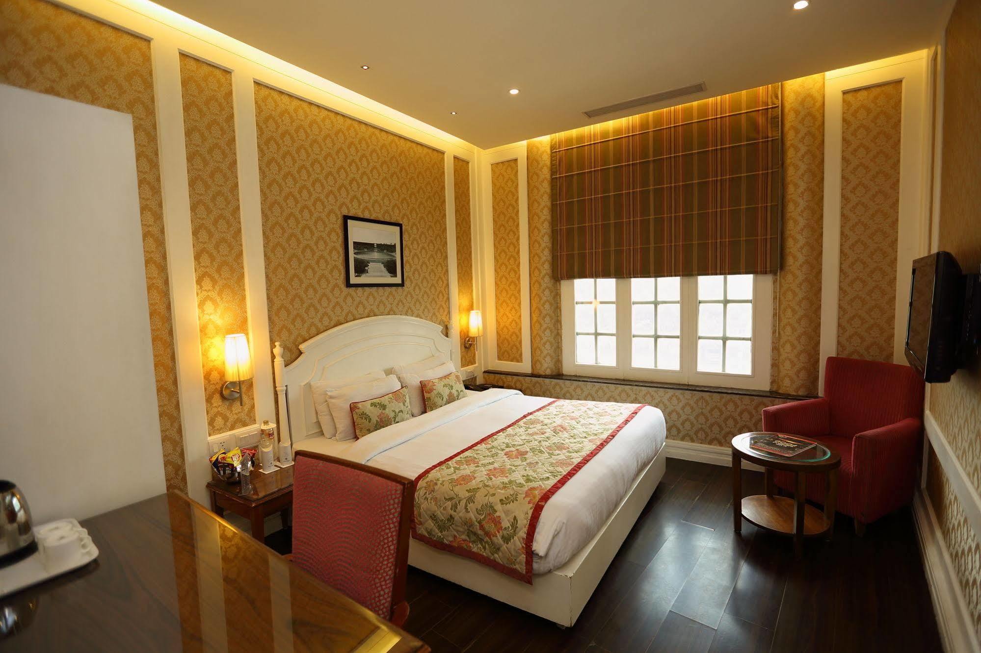 Hotel Bright Yeni Delhi Dış mekan fotoğraf
